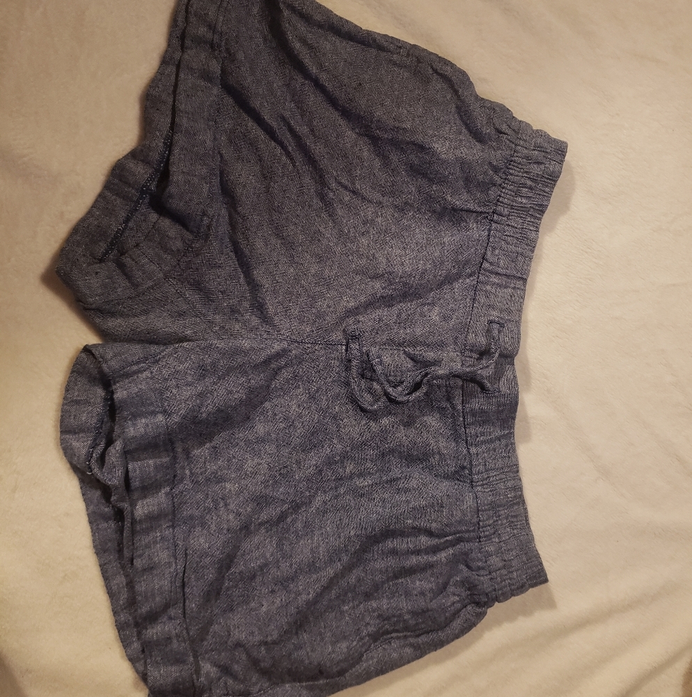 Old navy fabric shorts